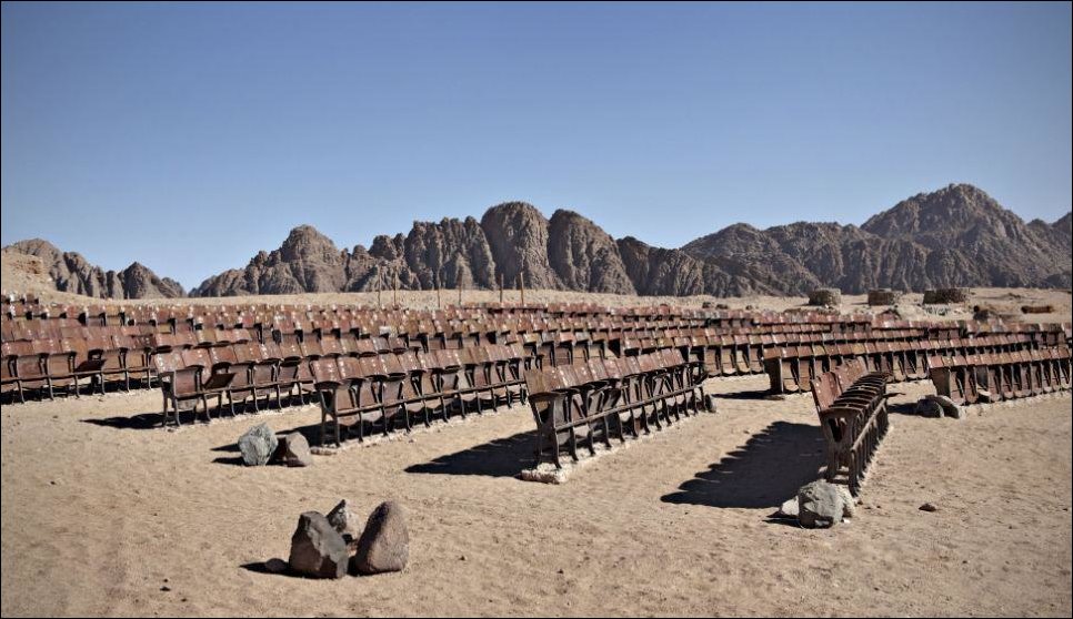 Кинотеатр в пустыне