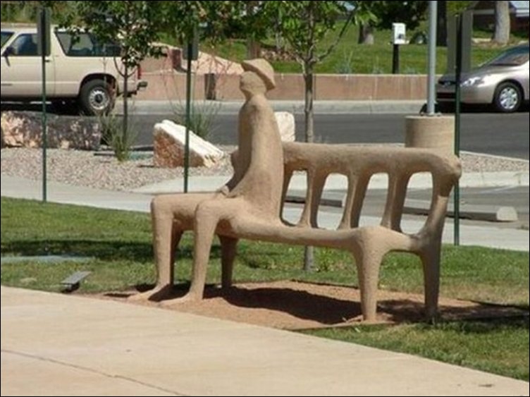 Необычная скамейка