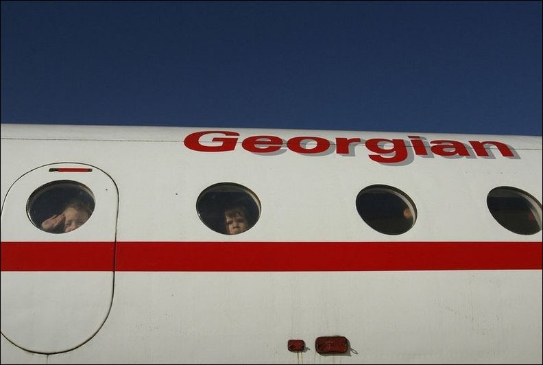 Детский сад на борту самолета