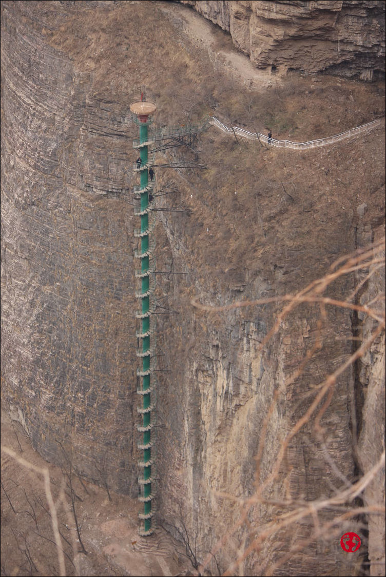 Винтовая лестница в Китае