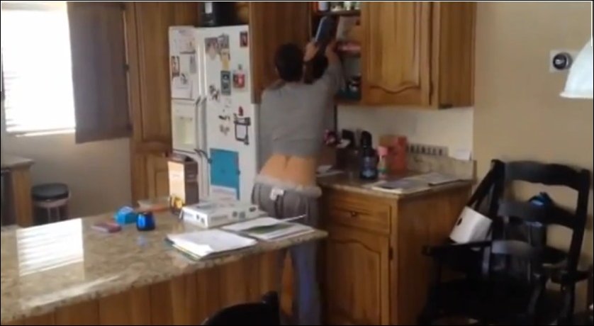 Танец на кухне