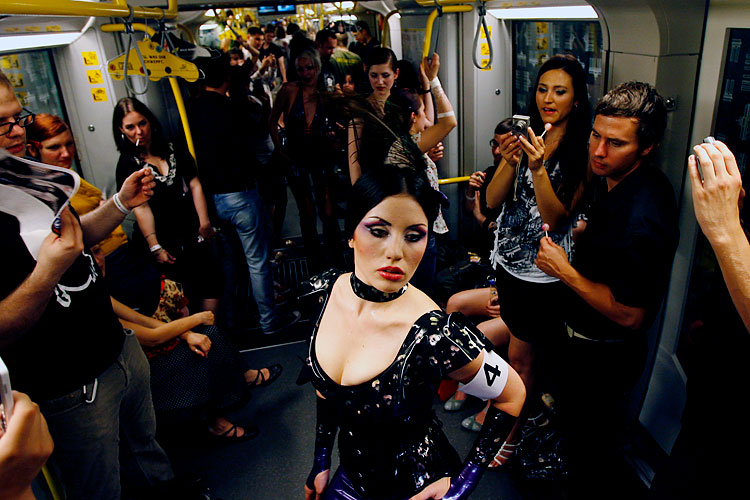 underground-catwalk-06