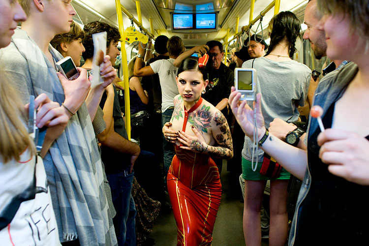 underground-catwalk-15