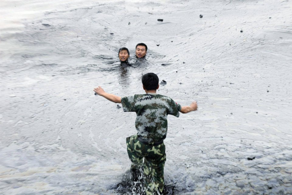 oil-china-accident-04