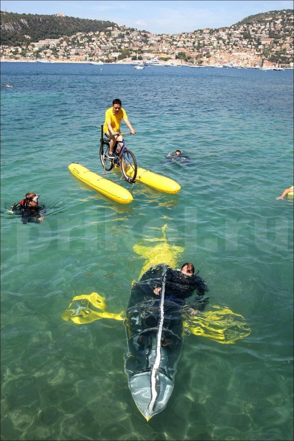 scubster - подводный велосипед.