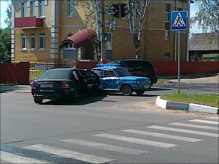 Запорожец, авария