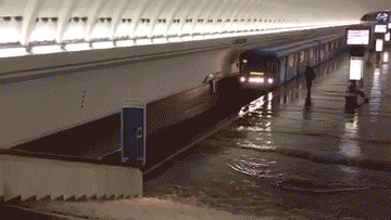 Наводнение в Минском метро
