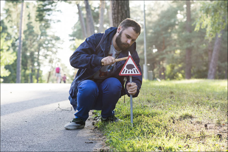 Маленькие дорожные знаки