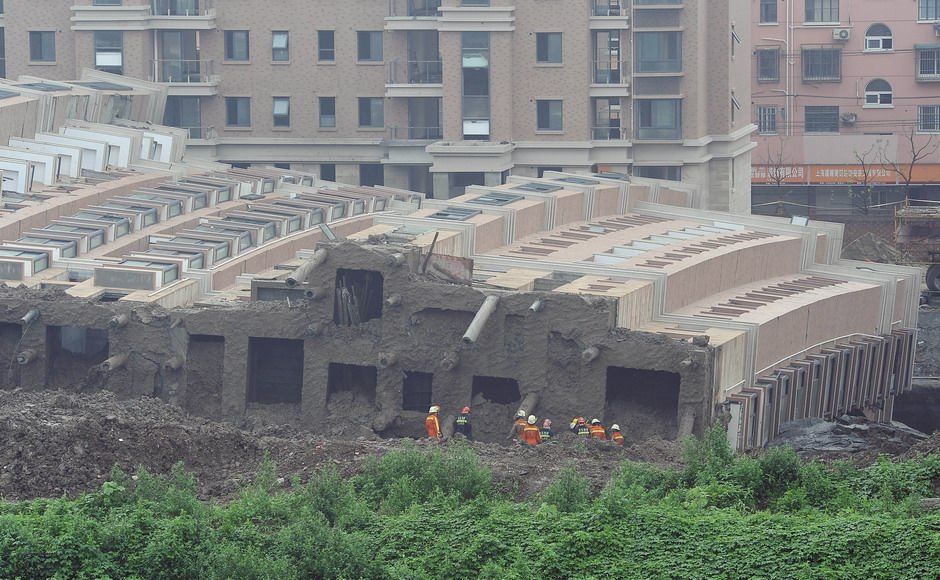 building-collapse-in-shanghai-04