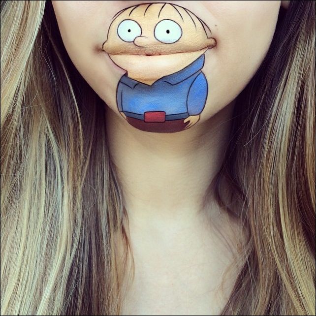 Рисунки на губах