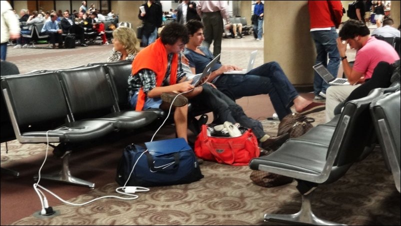 Розетки в аэропортах