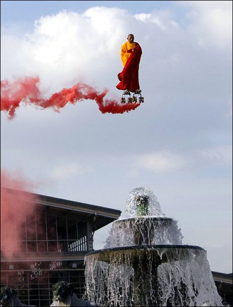 Летающий монах