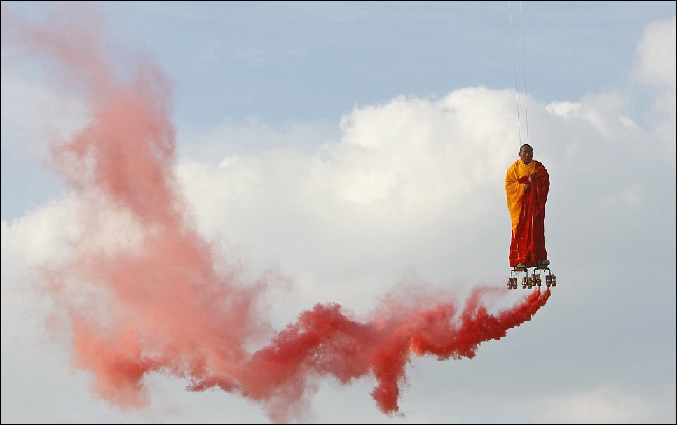 Летающий монах