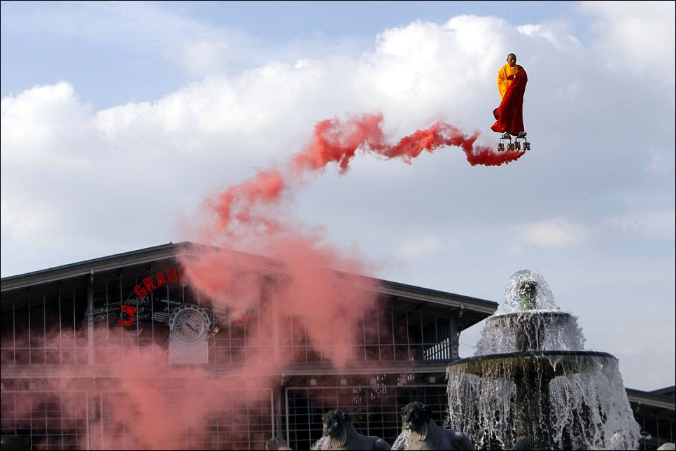 Летающий монах