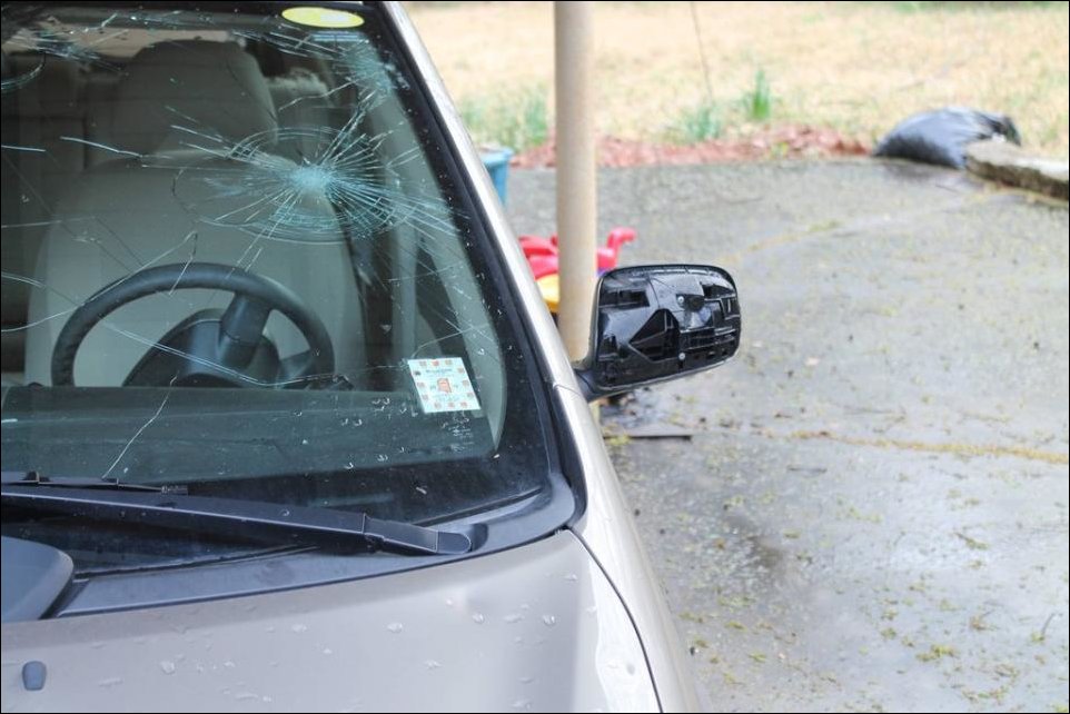 Град размером с теннисный мячик