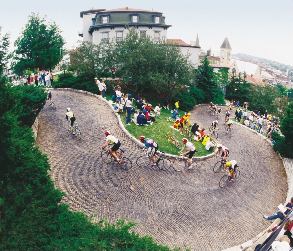 Змеиная аллея