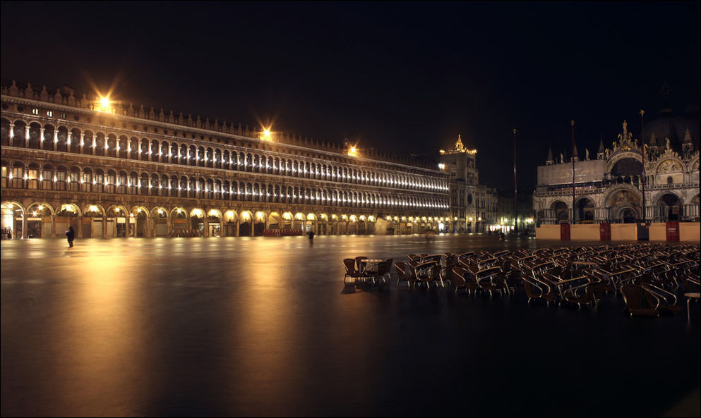 Венеция уходит под воду