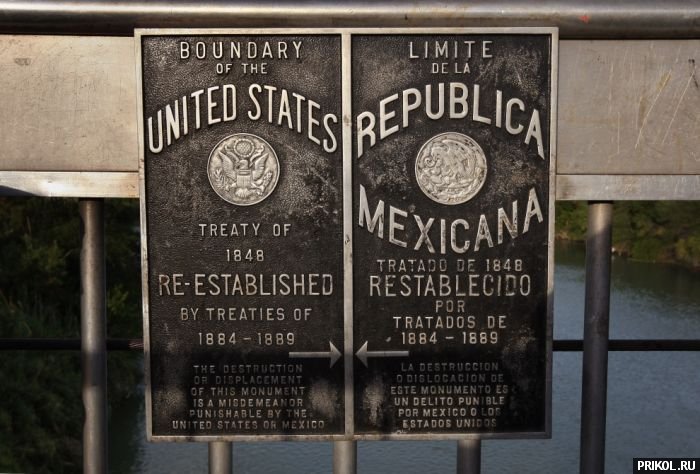 usa-mexico-border-02