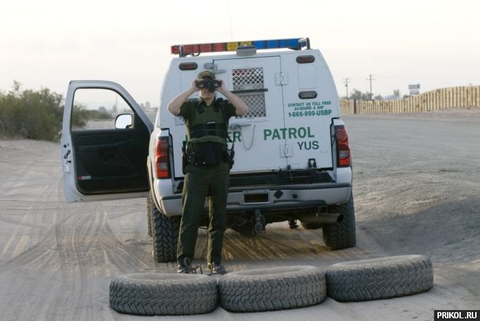 usa-mexico-border-26