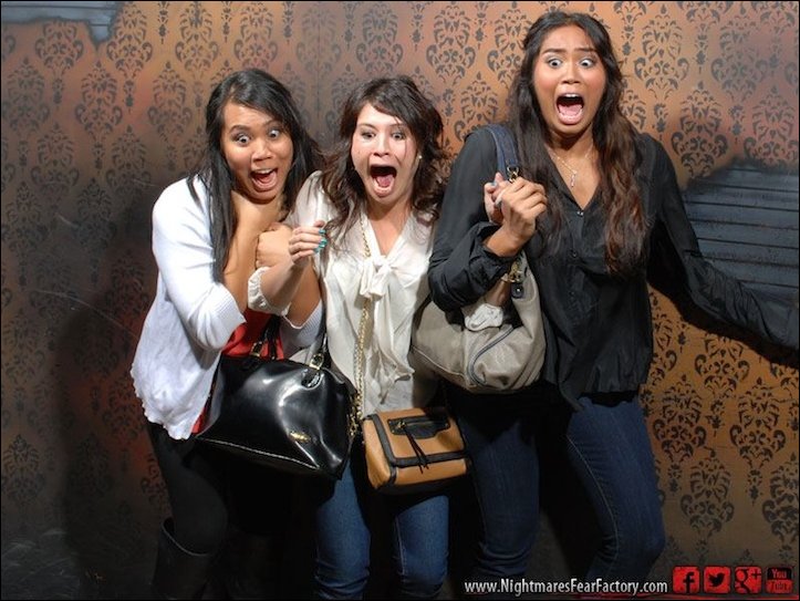 Фото посетителей аттракциона ужасов