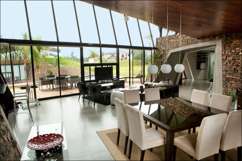 удивительный дом внутри холма