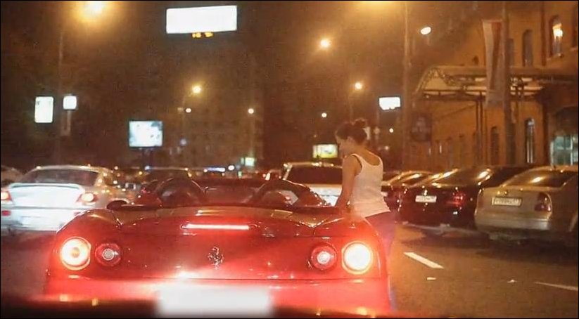 Девушки ведутся на дорогие машины