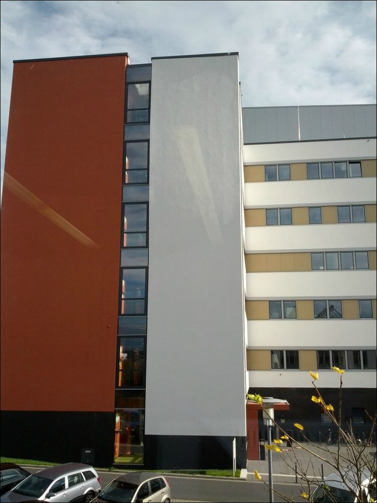 Обрушение фасада здания