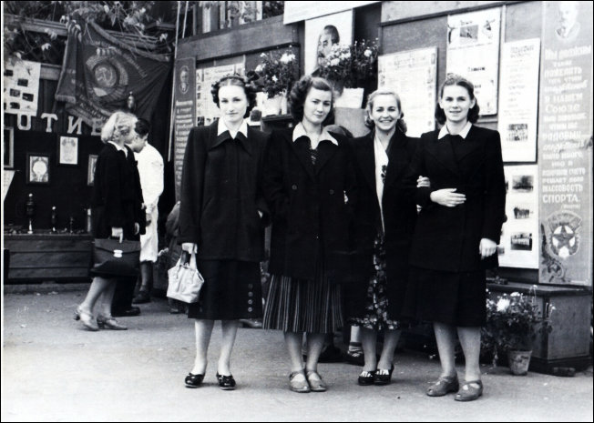 Девушки из СССР
