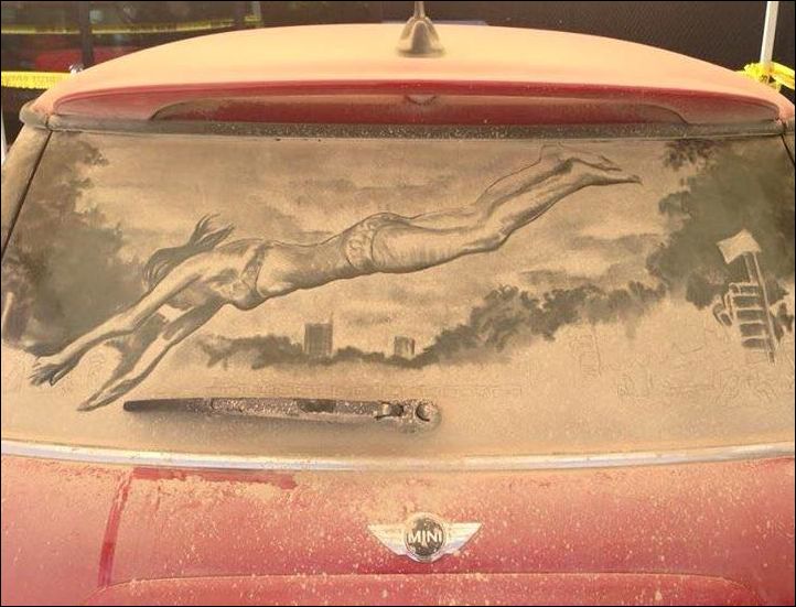 Рисунки на грязных машинах