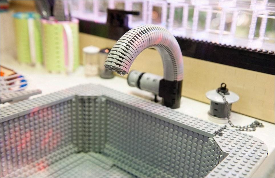 Прицеп-караван из лего