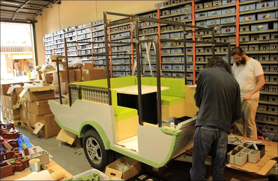 Прицеп-караван из лего