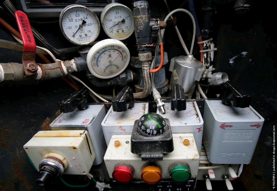 china-custom-submarine-04