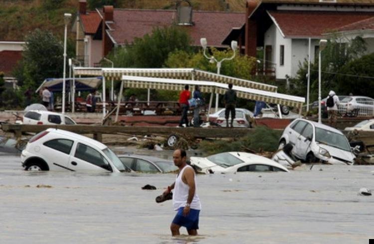 istanbul-flood-02