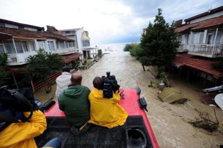 istanbul-flood-07