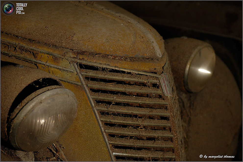 Кладбище ретро-автомобилей