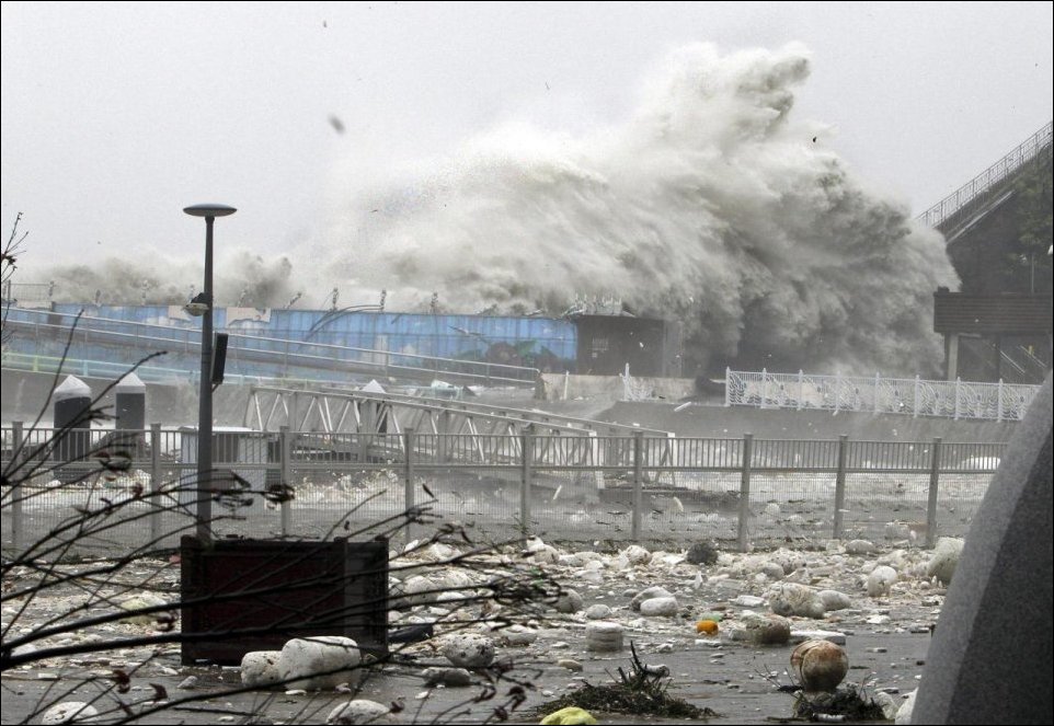 Тайфун Санба обрушился на юг Кореи