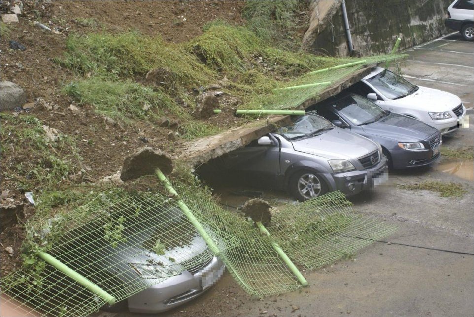 Тайфун Санба обрушился на юг Кореи