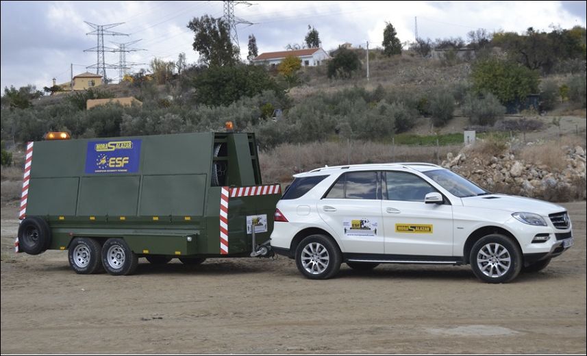 Мобильный забор из колючей проволоки
