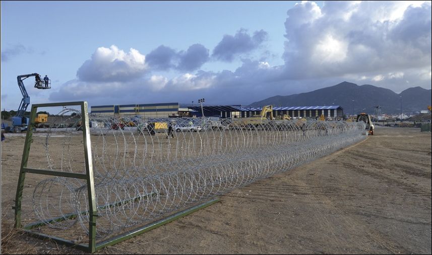 Мобильный забор из колючей проволоки