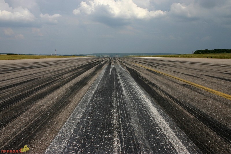 Airports-Runways-02.jpg