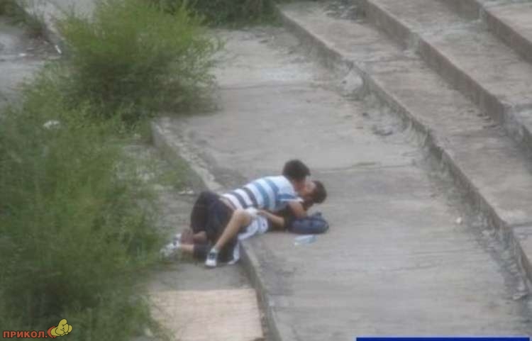 chinesse-sex-at-street-03.jpg