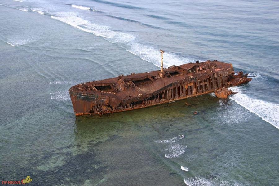 unusual-shipwreck-03