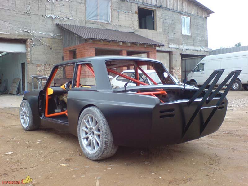 Самодельная спортивная машина