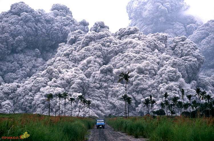 pinatubo-eruption-02