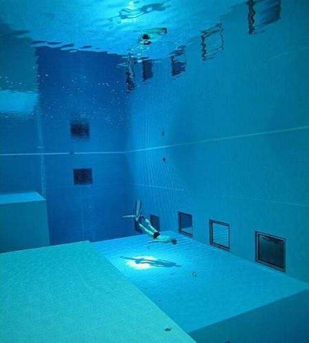 самый глубокий в мире бассейн