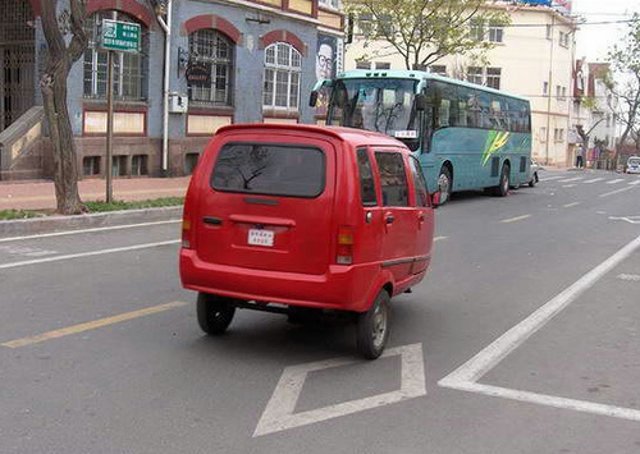 мини автомобиль
