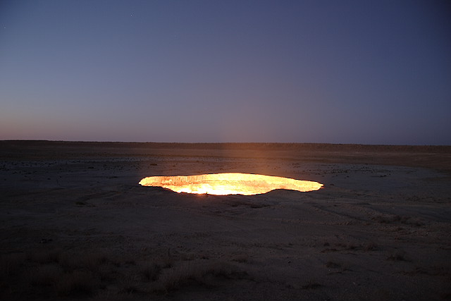door-to-hell-03