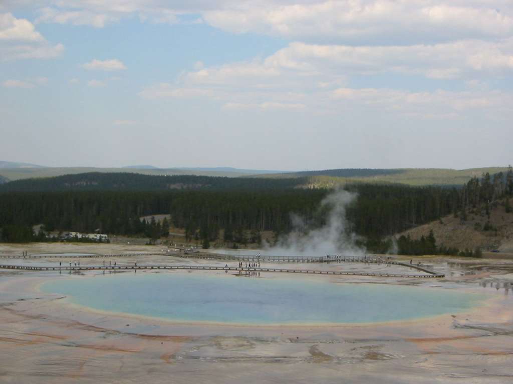 grand-prismatic-spring-14