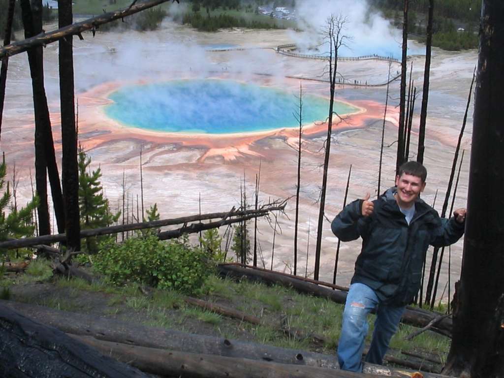 grand-prismatic-spring-17