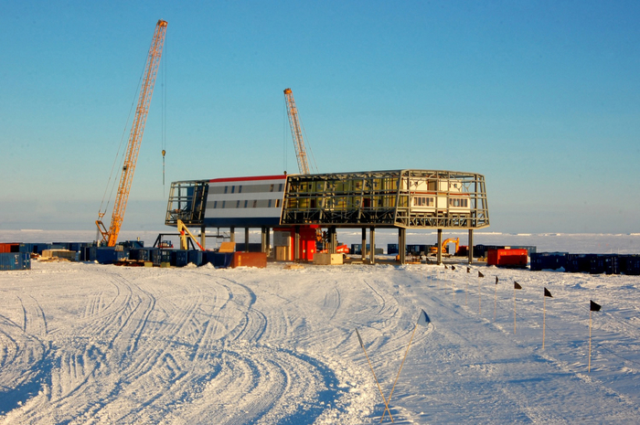 neumayer-antarctic-station-17